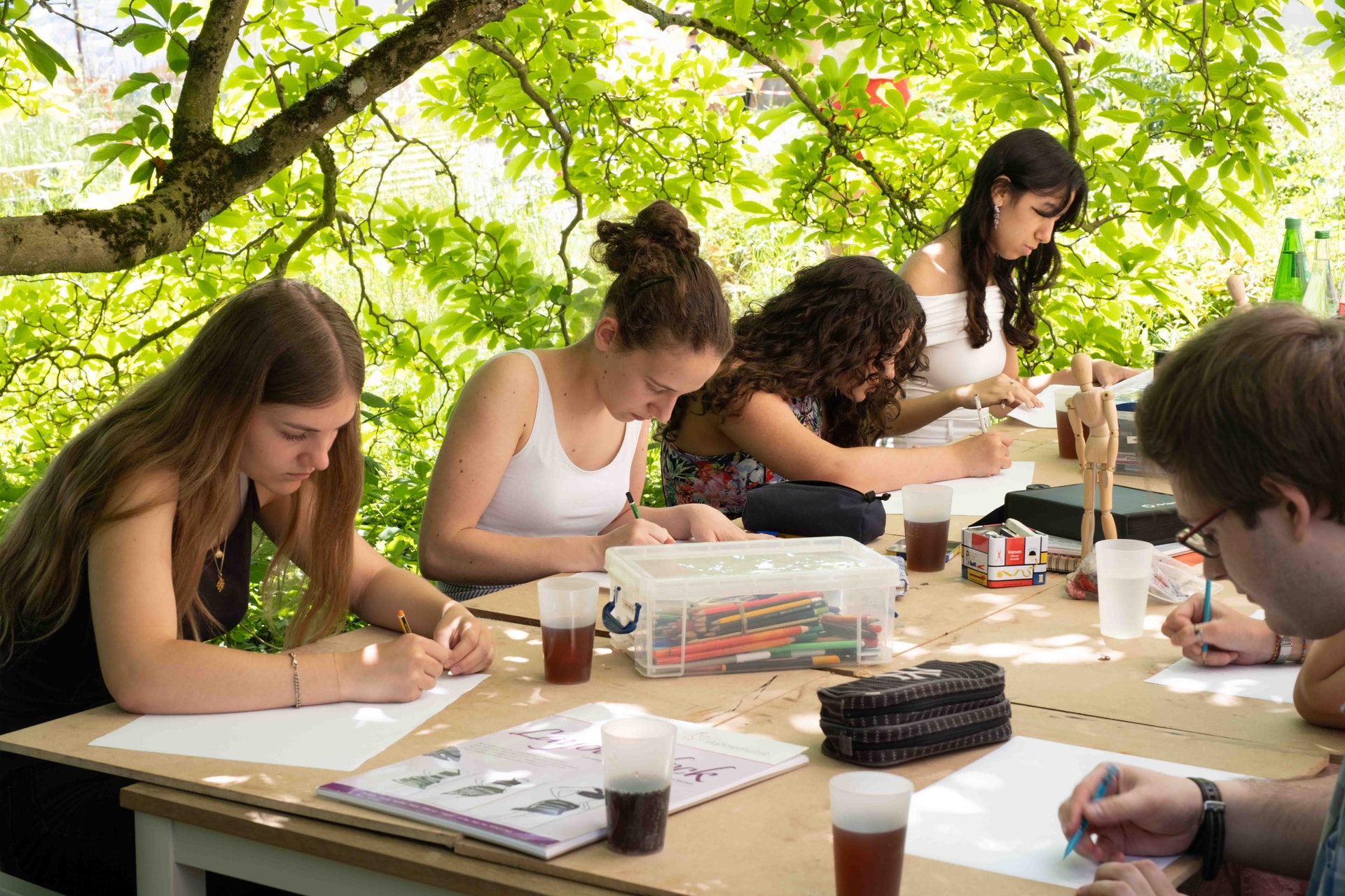 Etudiants qui dessinent au campus de Condé Nancy