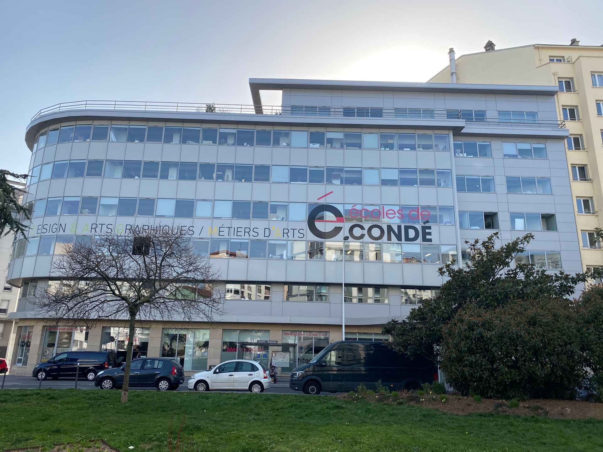 Condé lyon campus photo exterieure