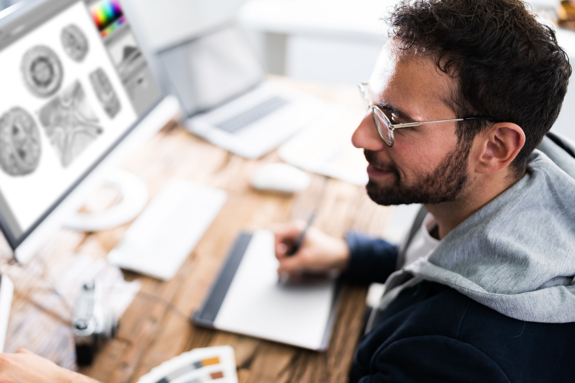 Lead-Props-Designer-Condé