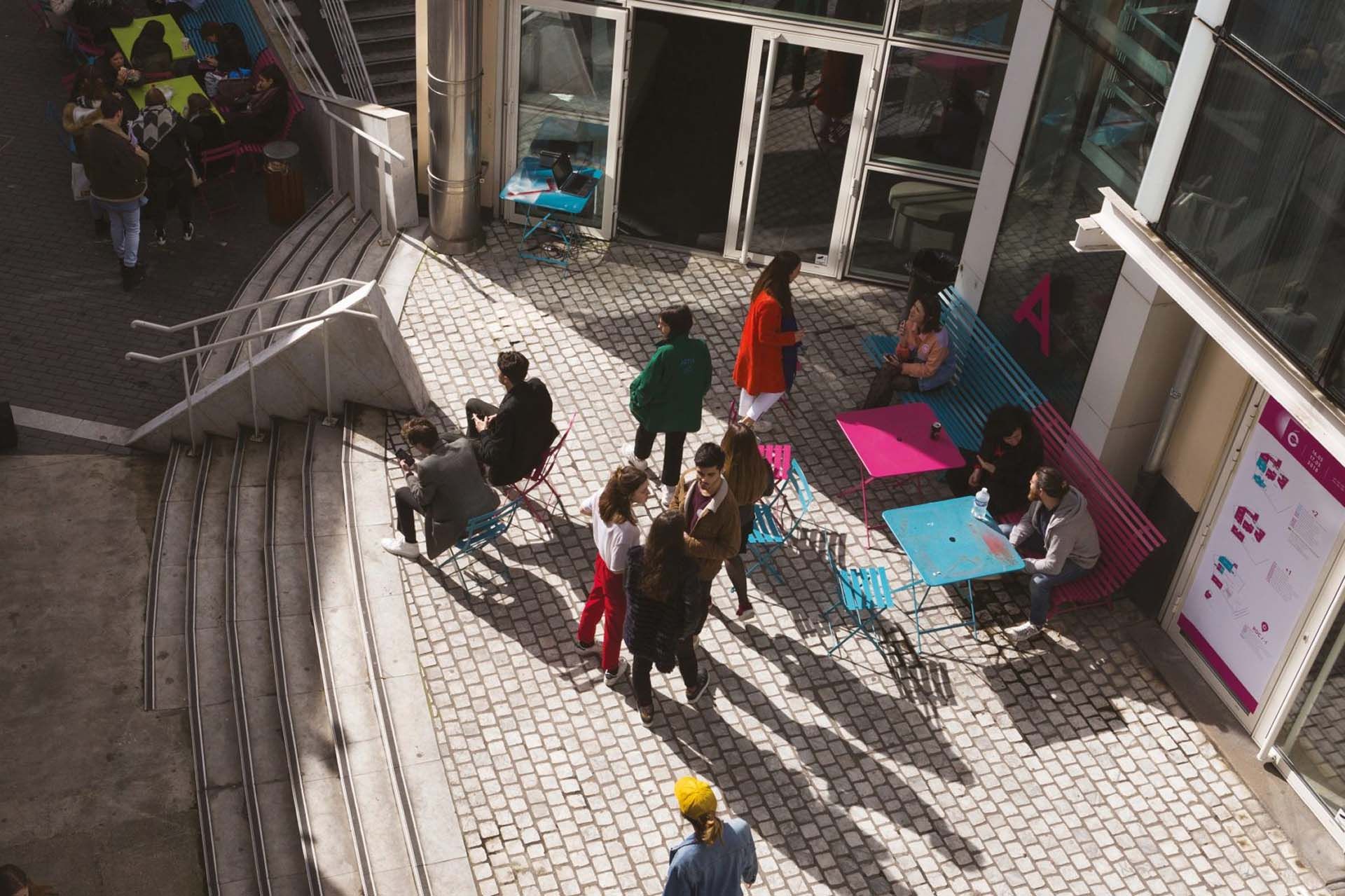 La cour de Condé Paris