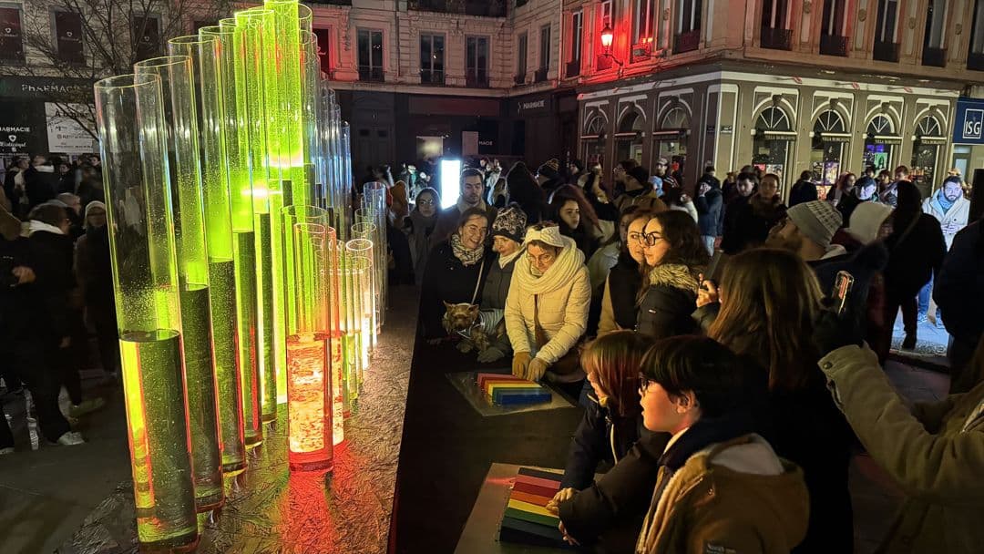 etudiants conde fete des lumieres 2024 (6).jpg